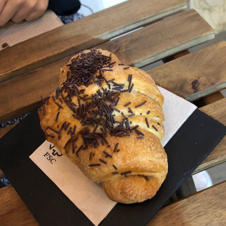 photo of Santoni - When Food is the Solution Croissant de nutella shared by @dmonteys on  25 Sep 2020 - review