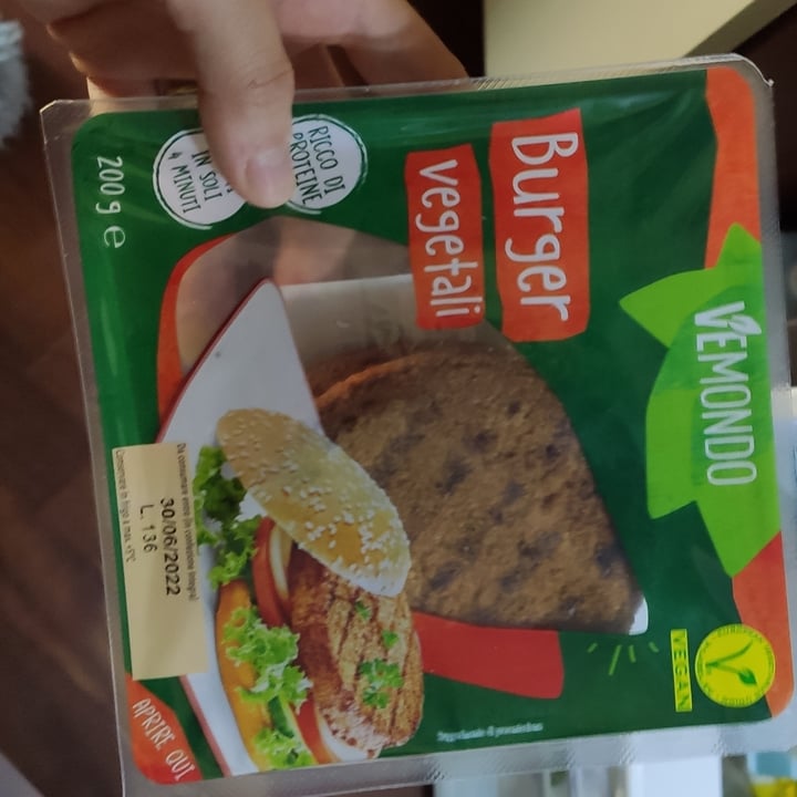 review photo of Vemondo Burger vegetali shared by @maty08 on 13 Jun 2022 - review