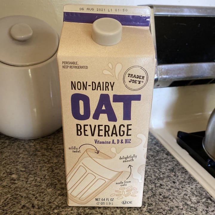 review photo of Trader Joe's Non-Dairy Oat Beverage shared by @jenniferchristine on 21 Jun 2021 - review