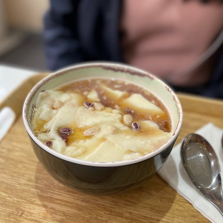 photo of Meet Fresh Soy Beancurd With Red Bean And Peanut shared by @applepancakes on  24 May 2022 - review