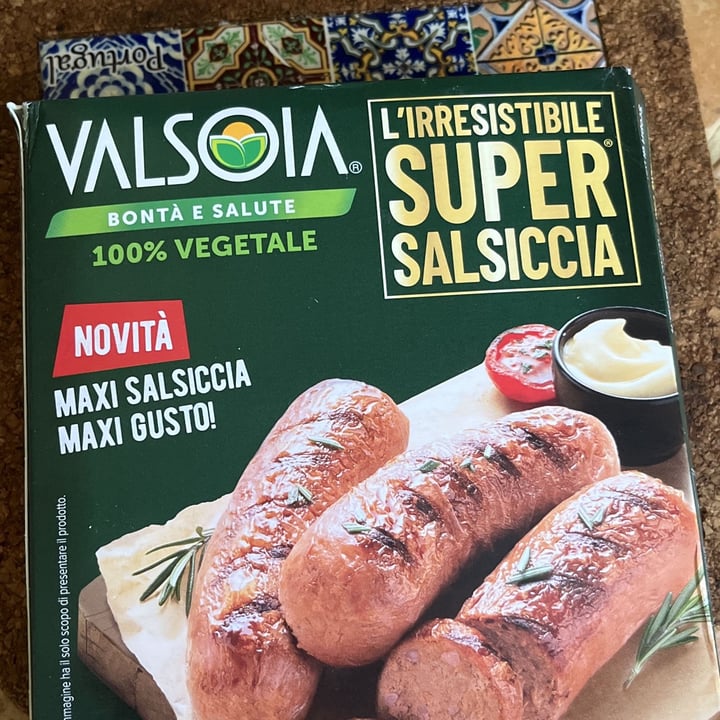 photo of Valsoia L’irresistibile Super Salsiccia (Sausage) shared by @brunaboogie on  28 Oct 2022 - review