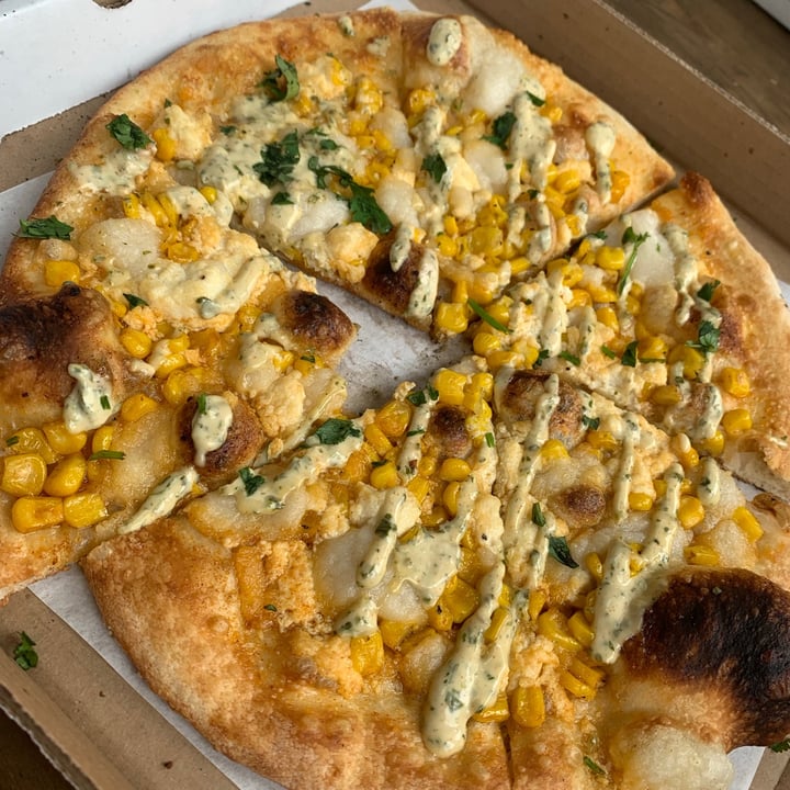 photo of Virtuous Pie Street Corn Pizza shared by @plantbasedsusan on  20 Jun 2021 - review