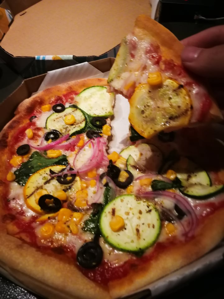 photo of Alla Torre Vegeterian Pizza shared by @floyddaughter on  12 Oct 2018 - review