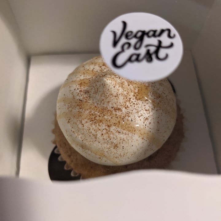 photo of Vegan East Fall Spice Cupcake shared by @iheartanimals on  15 Nov 2021 - review