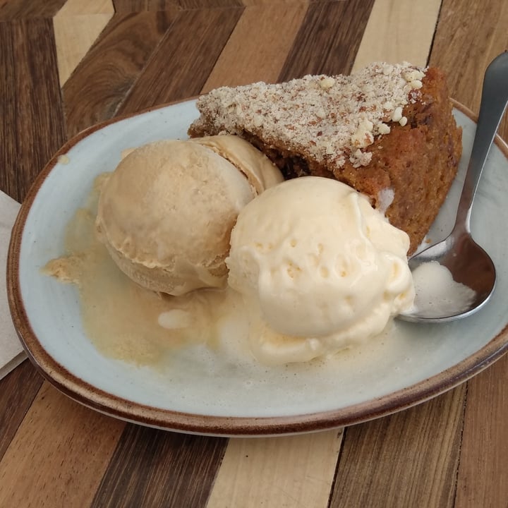 review photo of Hervíboro Cocina Vegana Torta Con Helado shared by @esmeralda on 03 Oct 2020 - review