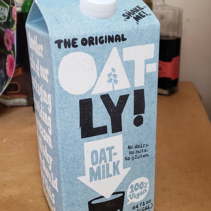 photo of Oatly Oat Milk Low-fat shared by @pistachioprincess on  12 Dec 2022 - review