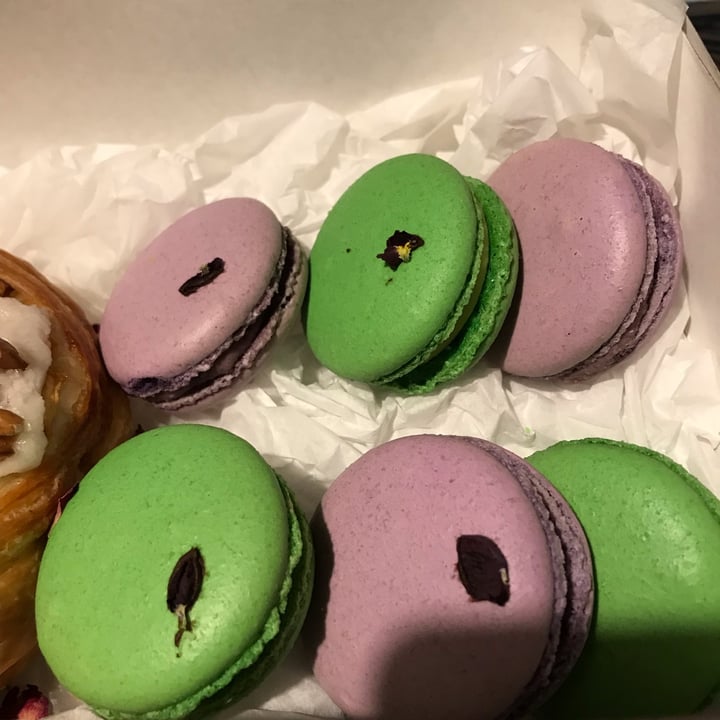 photo of H3n.pasteleria Macarons shared by @hipernova on  27 Jul 2022 - review