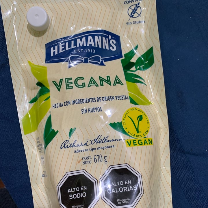 photo of Hellmann’s Hellman’s Vegan Mayonnaise shared by @carormor on  16 Jul 2022 - review