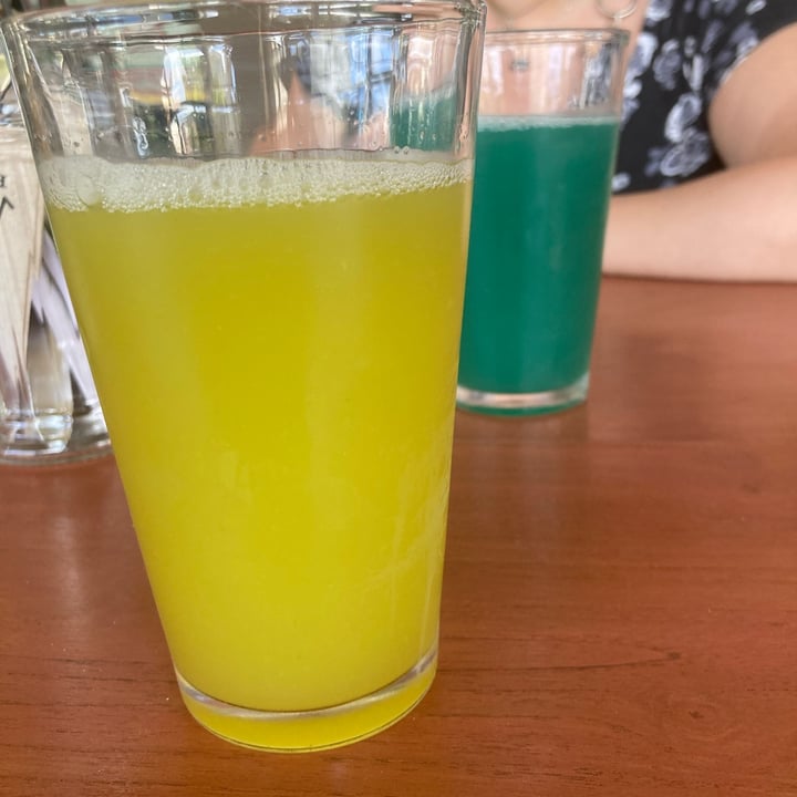 review photo of One Happy Bowl | Healthy Food Experience Aruba Jugos prensados en frío shared by @danimedco on 24 Feb 2022 - review