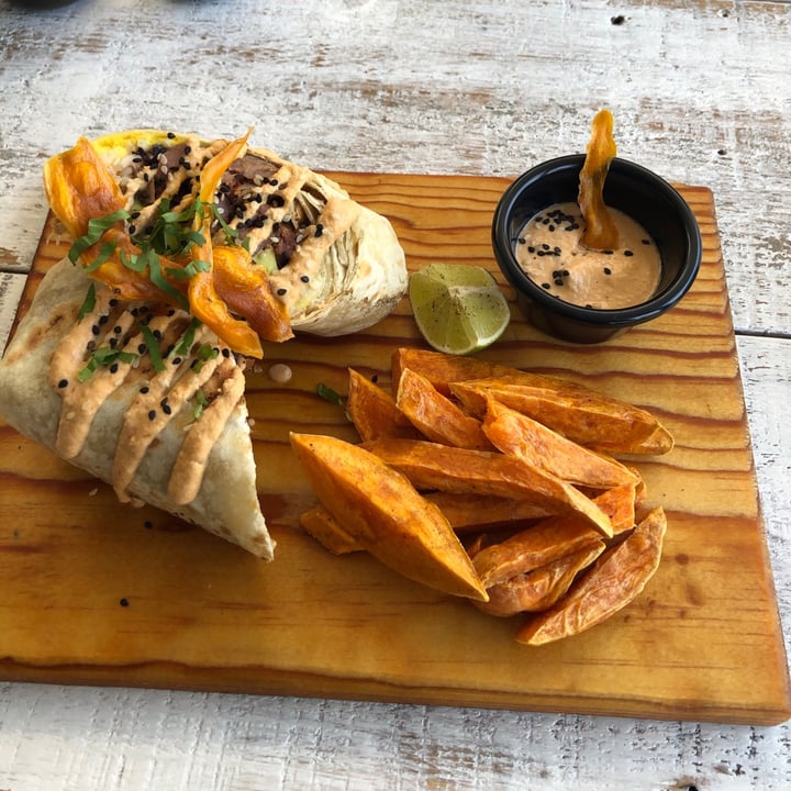 photo of HAMABE Burrito Marlin Free shared by @hannialomelia on  26 Jun 2021 - review