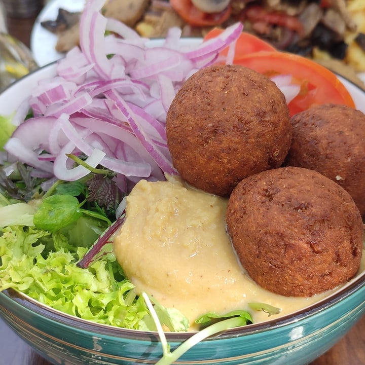 photo of Restaurant Katako Veg Bowl árabe shared by @veganeandos on  18 Feb 2022 - review