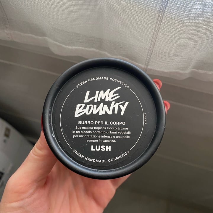 photo of LUSH Fresh Handmade Cosmetics Burro Per Il Corpo Lime Bounty shared by @martimollylucytonina on  02 Oct 2022 - review