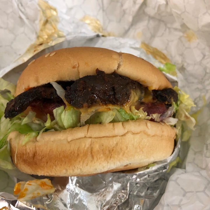 review photo of Planta Burger Classic burger shared by @biancadr21 on 30 Dec 2020 - review
