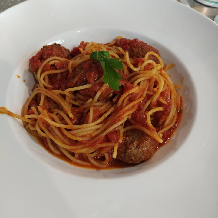 photo of Privé Paragon Impossible™ Meatball Spaghetti shared by @minli on  01 Dec 2020 - review