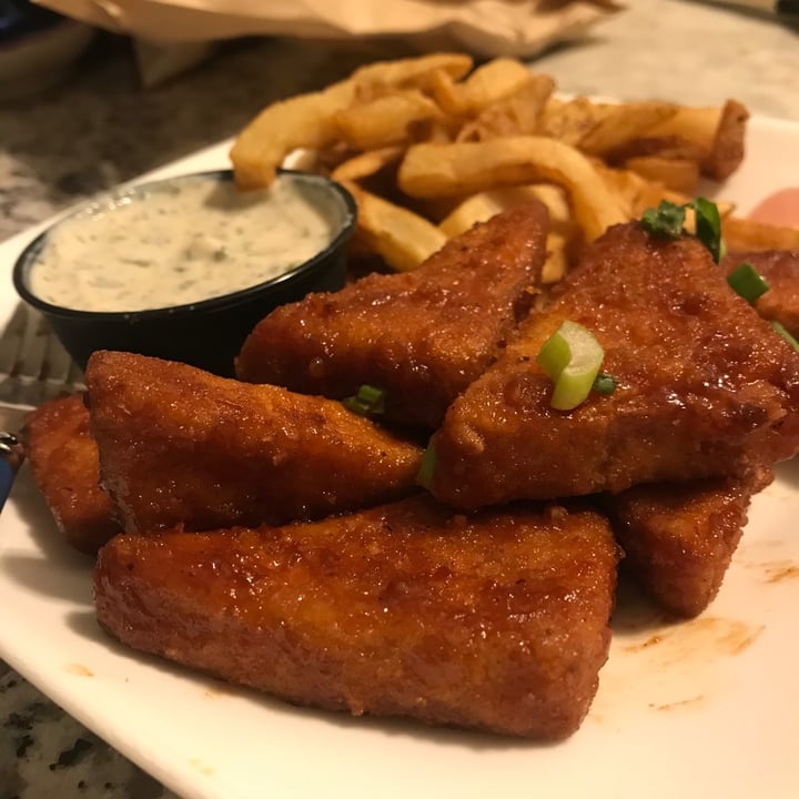 photo of Melt Bar and Grilled Barbecue Tofu Wings With Vegan Ranch shared by @rinn6440 on  22 Jan 2020 - review