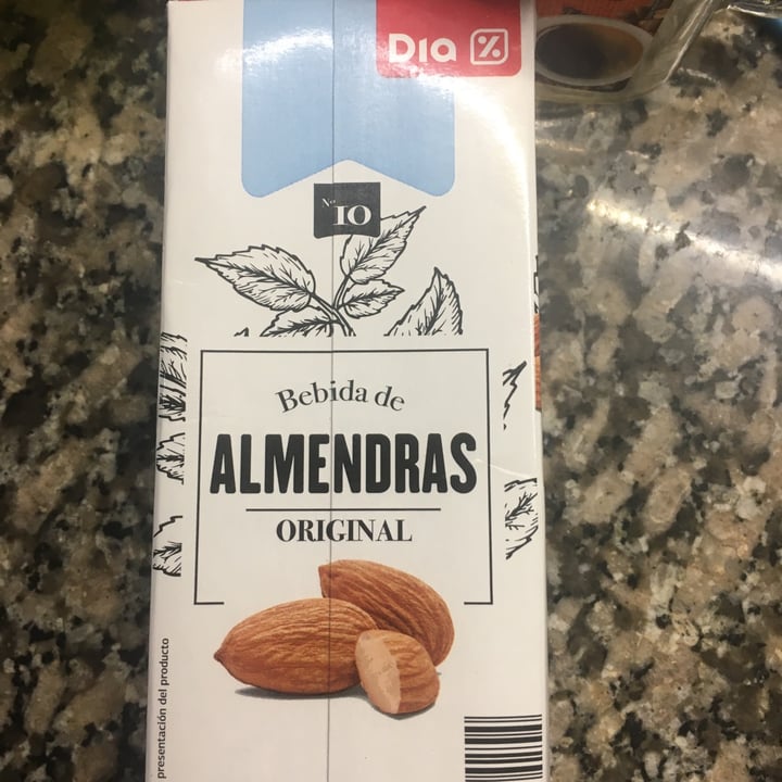 photo of Dia% Bebida de Almendras shared by @magsss on  12 Dec 2021 - review