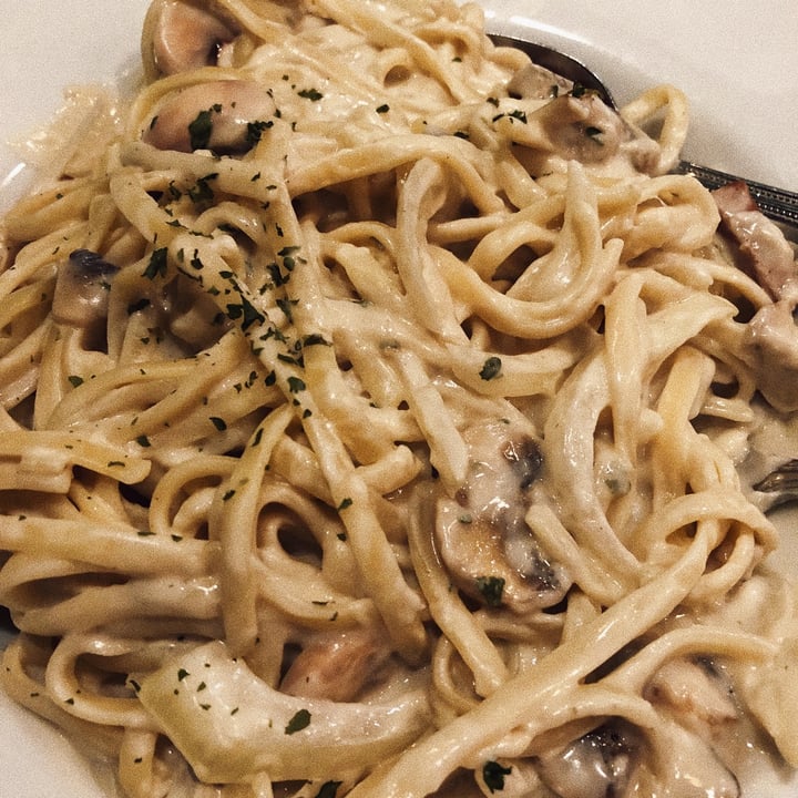 photo of My Vegan Gold Carbonara shared by @soniaelsie on  17 Aug 2021 - review