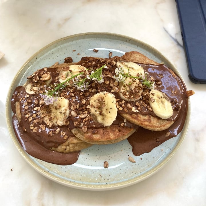 photo of The Therapist Pancake salted caramel banana peanut butter shared by @micolino on  09 Apr 2022 - review