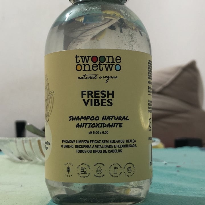 review photo of Twoone Onetwo Shampoo Natural Antioxidante shared by @viiheco on 15 Oct 2021 - review