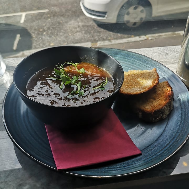 review photo of Root Candy Vegan French Onion Soup shared by @sweetsoy on 26 Aug 2020 - review