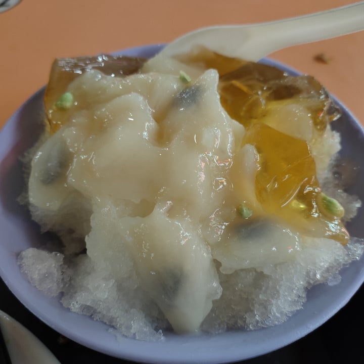 photo of Old Airport Road Food Centre Soursop dessert shared by @zyteoh on  18 Jul 2020 - review