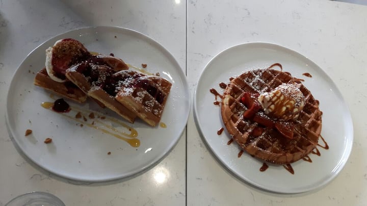 photo of Atlas Coffeehouse Waffles shared by @darkchocoholic on  20 Nov 2018 - review