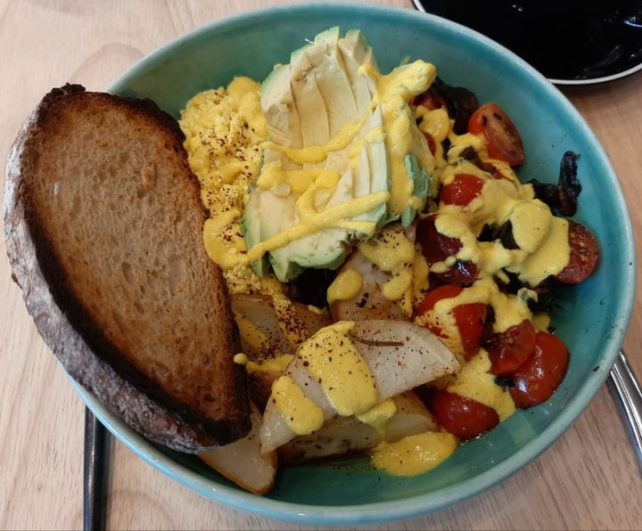 photo of Lexi's Healthy Eatery Farmer's Breakfast Bowl shared by @mikejuliette on  20 Dec 2019 - review