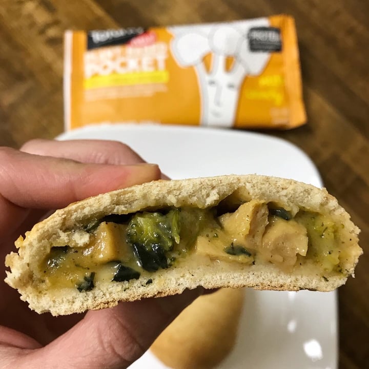 photo of Tofurky Plant-Based Pocket Ham Style and Ched'ar shared by @broccolirobe on  29 Jun 2020 - review