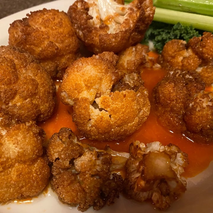 photo of Charlie's Restaurant & Lounge Buffalo Cauliflower shared by @greengrl87 on  19 Oct 2020 - review