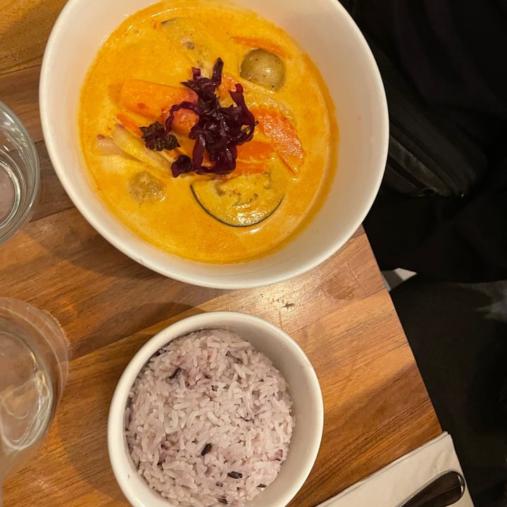 review photo of Monsieur K Vegan Massaman Curry shared by @soficali on 19 Apr 2022 - review