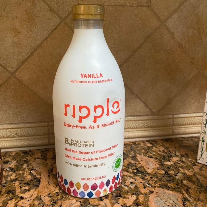 photo of Ripple Foods Vanilla Plant-Based Milk shared by @veganevan on  08 Apr 2020 - review