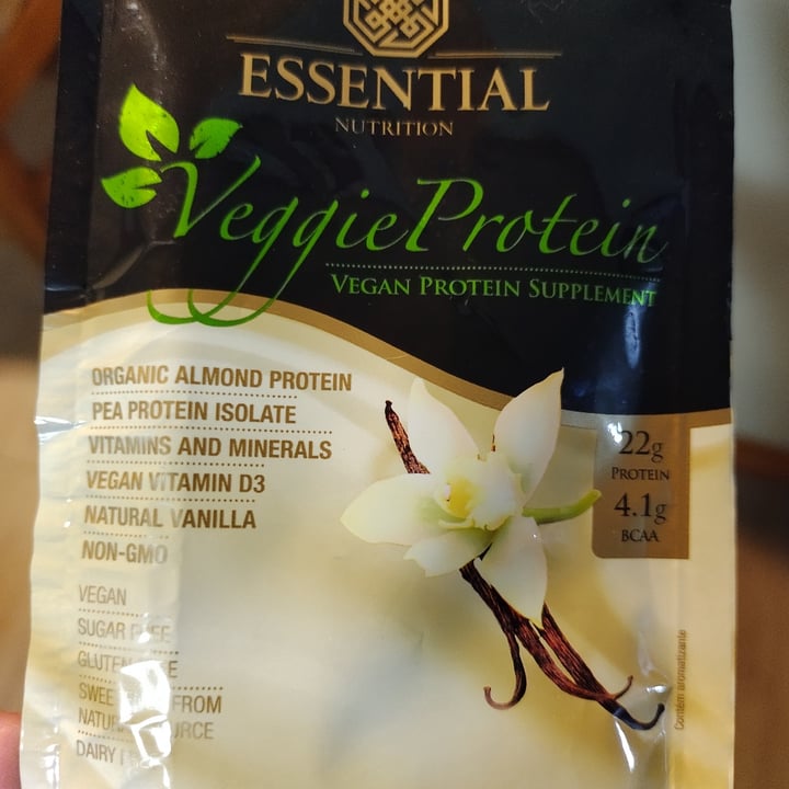 photo of Essential Nutrition Veggie Protein Vanilla shared by @adriloy on  21 Oct 2022 - review