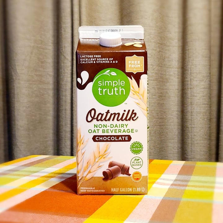 photo of Simple Truth Chocolate Oatmilk shared by @agreene428 on  11 Feb 2021 - review