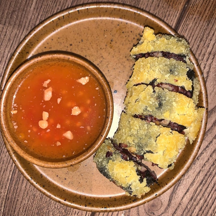 photo of Vegito Vegetarian Restaurant Fried Rice Roll With Cereals shared by @tiascaz on  20 Aug 2022 - review