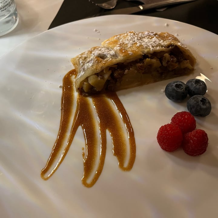 photo of MiBiò bistrot Strudel di mele shared by @aurylois on  26 Nov 2022 - review