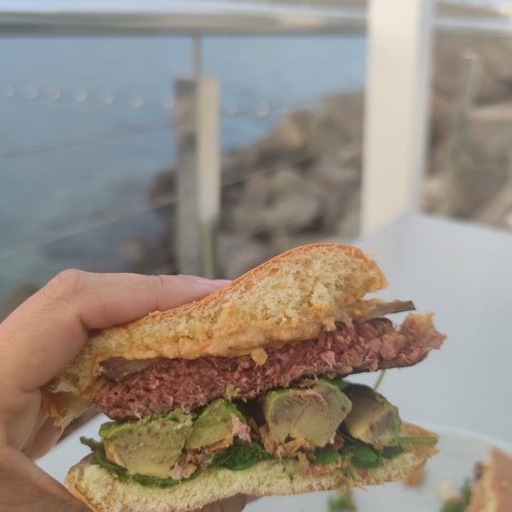 photo of La Punta Yacht Club Vegan Burger shared by @cookare on  26 Apr 2022 - review