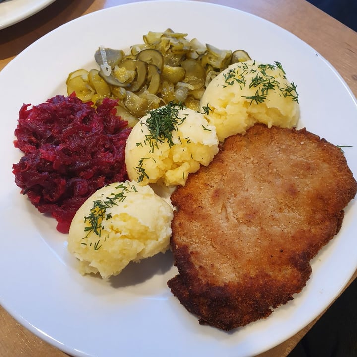 review photo of Lokal Vegan Bistro fried cutlet - winter shared by @minori on 08 Feb 2020 - review