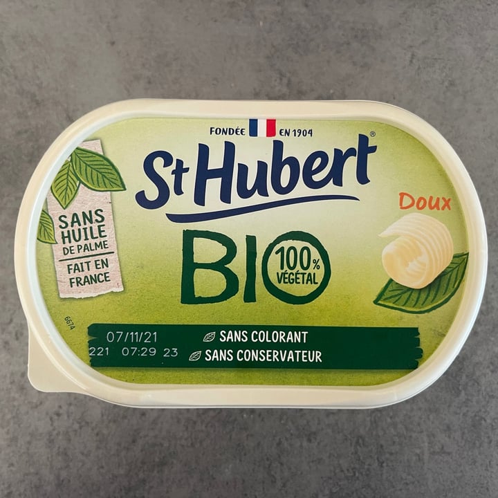 photo of St Hubert Margarine St Hubert doux bio 100% végétal shared by @clemence on  17 Sep 2021 - review