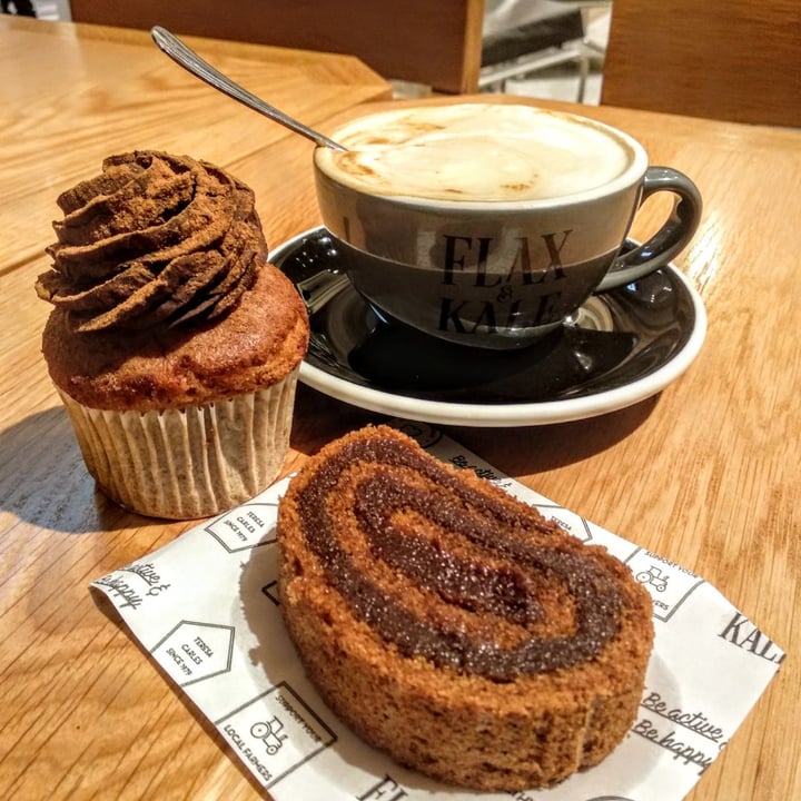 photo of Flax & Kale à Porter Cinnamon Roll shared by @dolche on  11 Dec 2019 - review