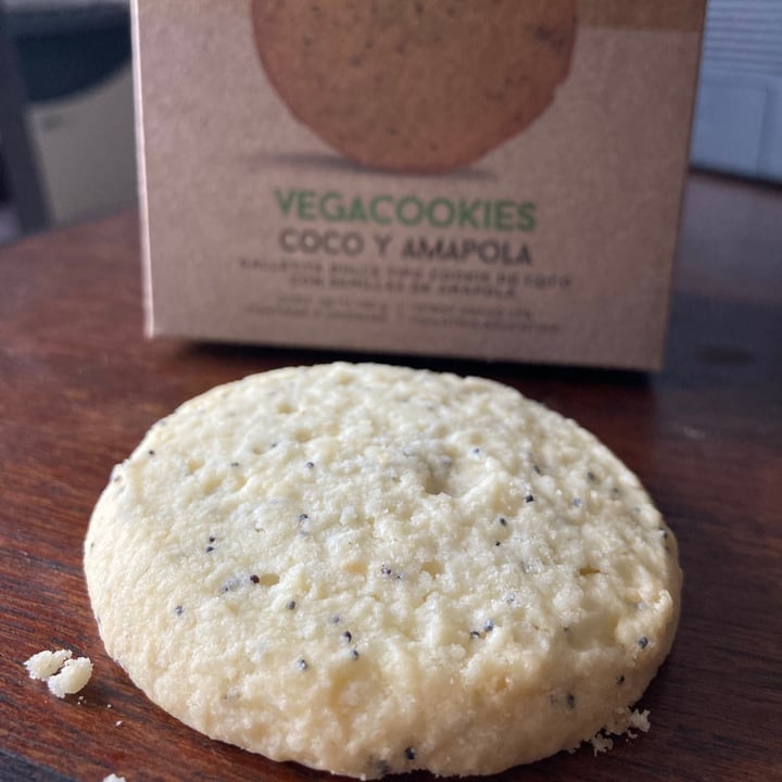 photo of Pasticcino Vegacookies coco y amapola shared by @camisuarezc on  22 Mar 2022 - review