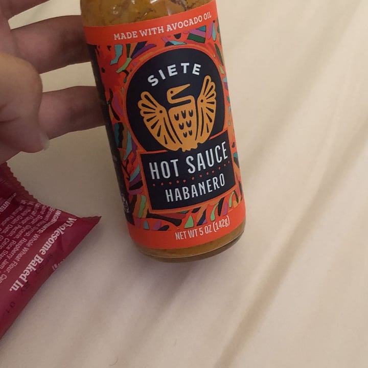 photo of Siete Family Foods Habanero Hot Sauce shared by @savetheplantss on  18 Jul 2022 - review