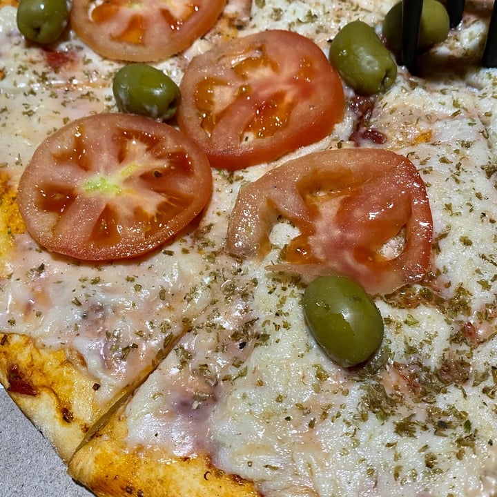 photo of Empanadas de 10 Pizza de Muzzarella shared by @jazminorellanaok on  07 Aug 2021 - review