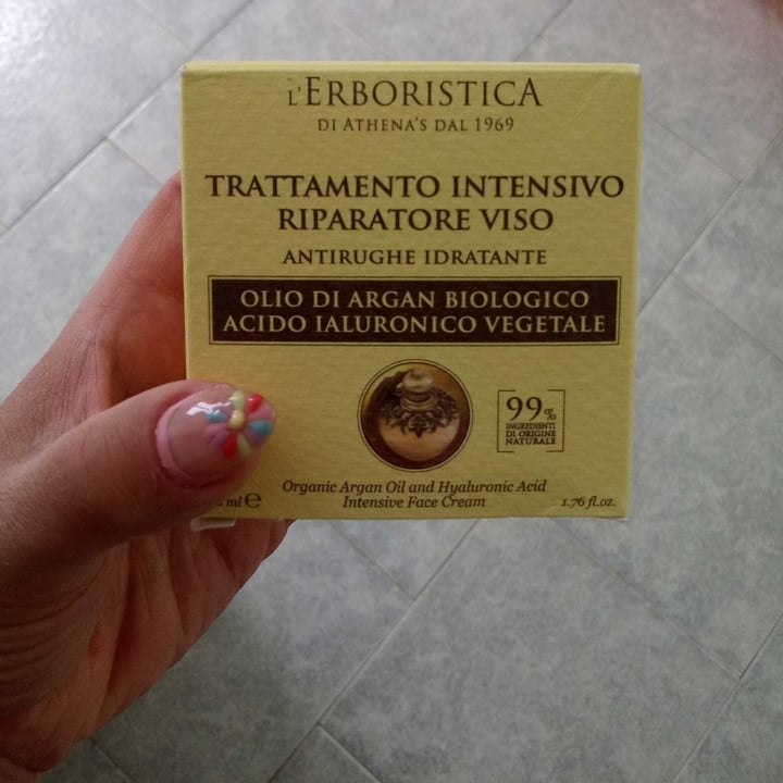 review photo of L'Erboristica Di Athena's Dal 1969 Trattamento Intensivo Riparatore Viso shared by @streghettavegana on 08 May 2021 - review