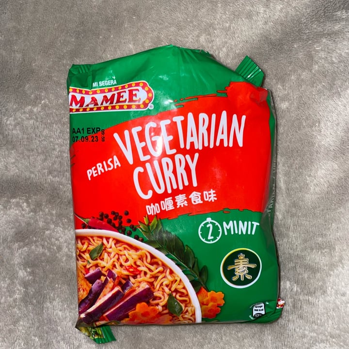 photo of Mamee vegetarian Curry Noodles shared by @iraghad on  21 Nov 2022 - review