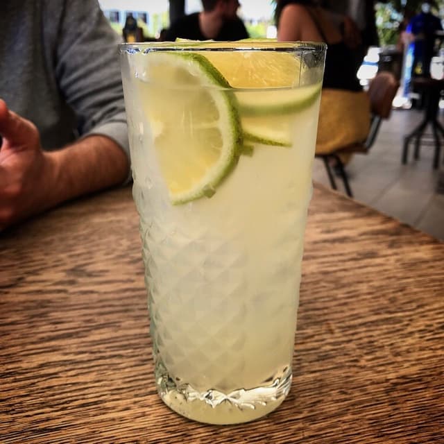 「Lemonade (homemade)」の料理の写真