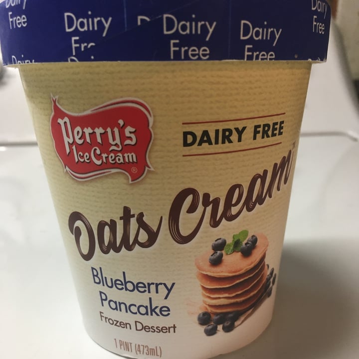 photo of Perry's Ice Cream Dairy Free Oats Cream, Blueberry Pancake shared by @cadelovesanimals14 on  28 Aug 2020 - review