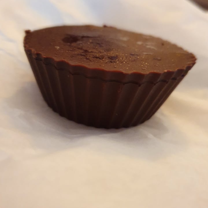 photo of LEVEL V BAKERY Peanut Butter Cup shared by @anistavrou on  02 Sep 2022 - review