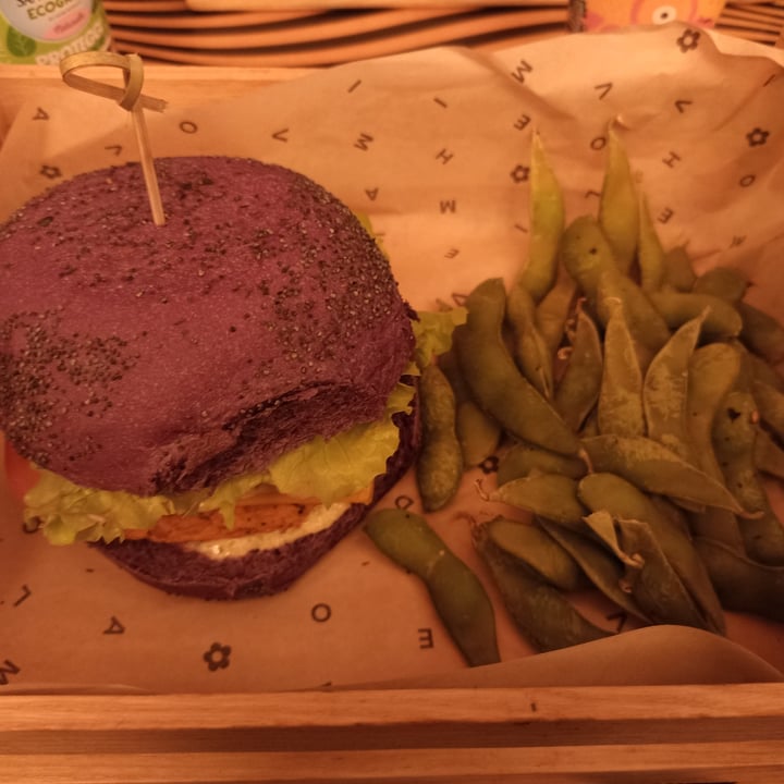 review photo of Flower Burger cheesy cecio menu shared by @memoleg on 13 Mar 2022 - review
