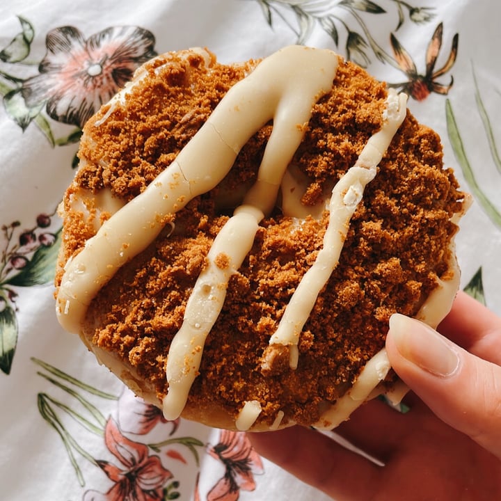 photo of Considerit Biscoff Donut shared by @tessdallapria on  23 Feb 2022 - review