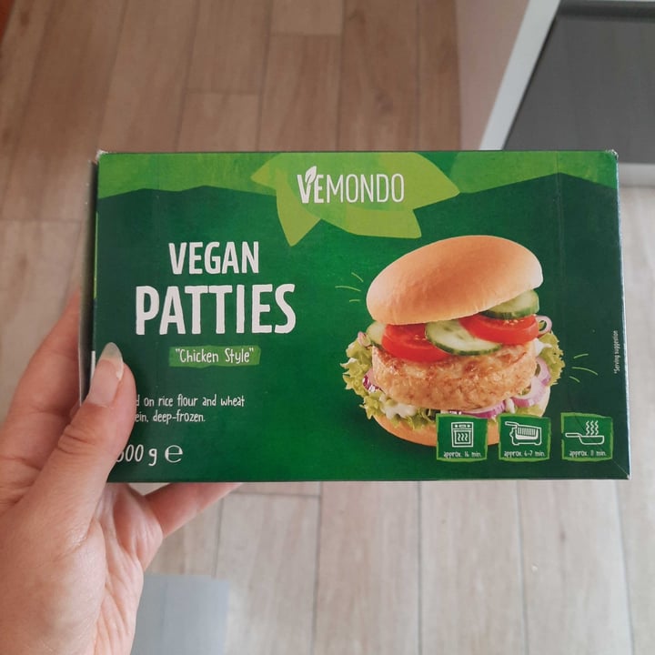 photo of Vemondo Vegan Patties Chicken Style shared by @tania- on  05 Sep 2021 - review